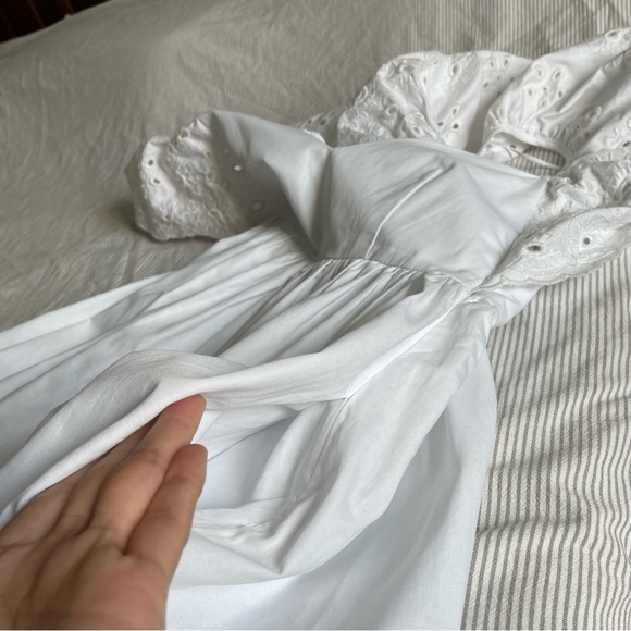 Q12 EN SAISON Barnette Eyelet Maxi Dress - Picture 6 of 12